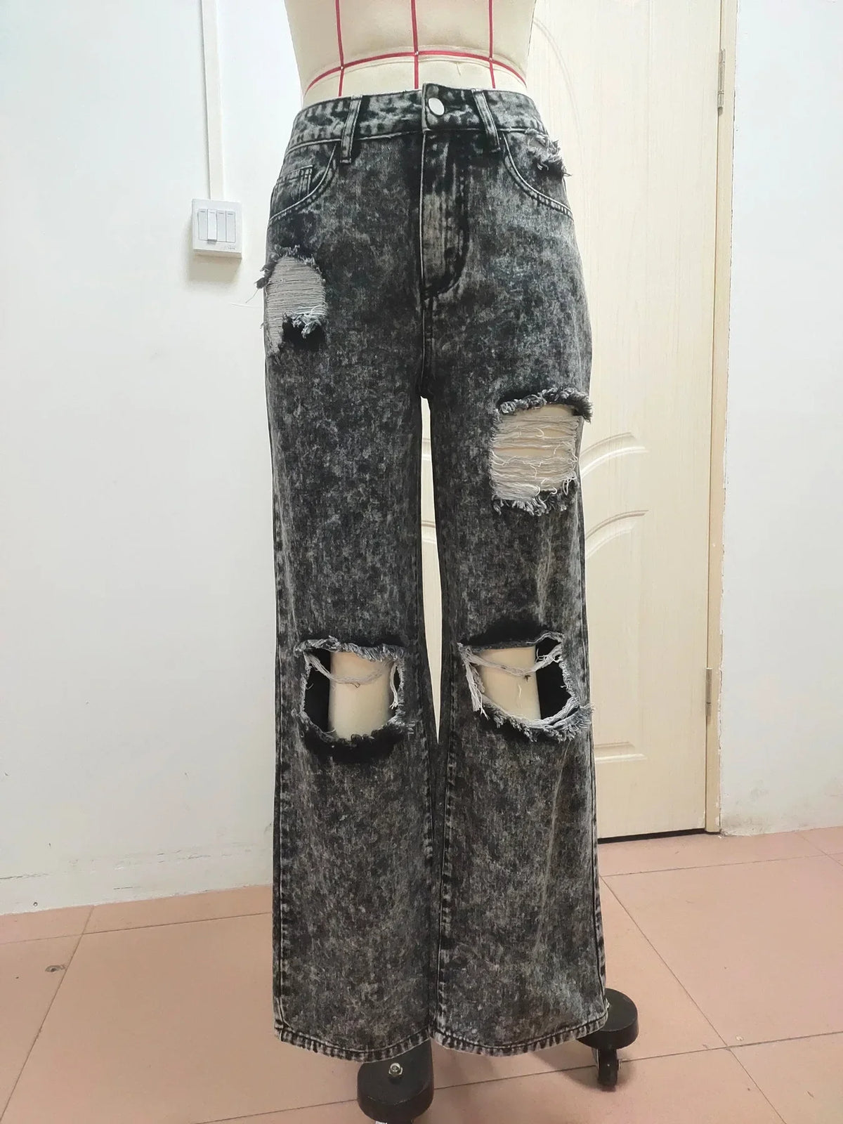 New Style Women's Ripped Street Denim Trousers Fashionable Street Jeans