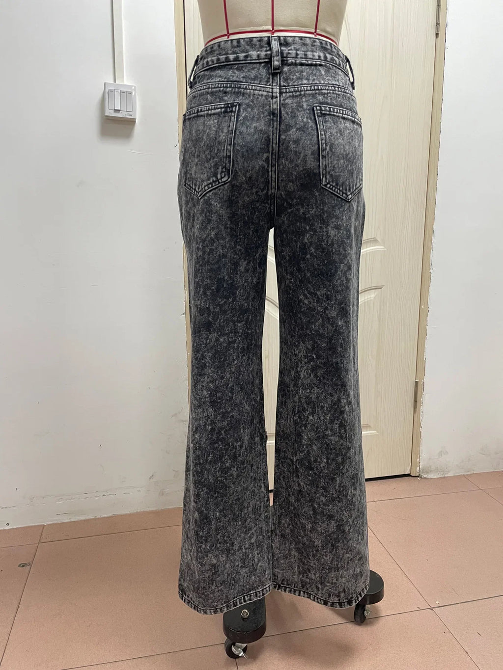 New Style Women's Ripped Street Denim Trousers Fashionable Street Jeans