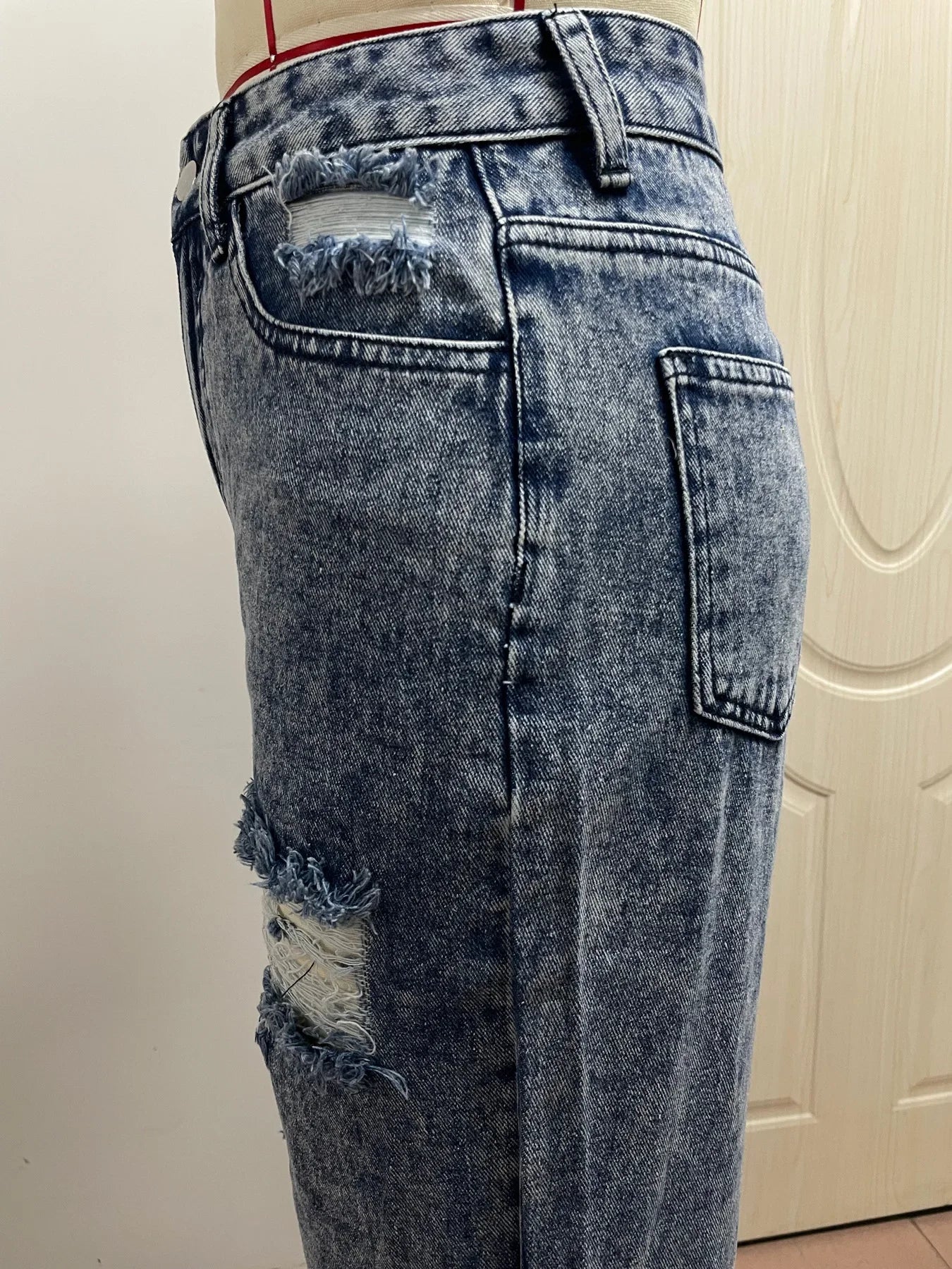 New Style Women's Ripped Street Denim Trousers Fashionable Street Jeans