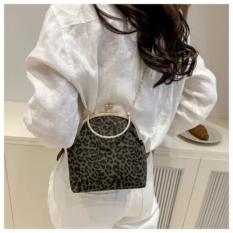 Leopard Print Clip Buckle Bag Women's New Trendy Korean Fashion Versatile Shoulder Chain Bag Women Messenger Bag