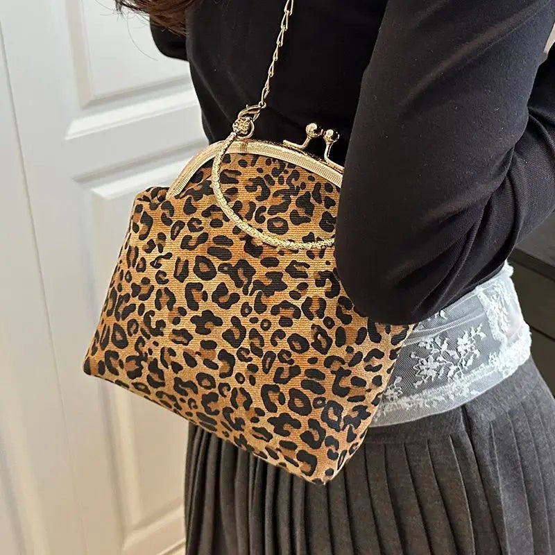 Leopard Print Clip Buckle Bag Women's New Trendy Korean Fashion Versatile Shoulder Chain Bag Women Messenger Bag
