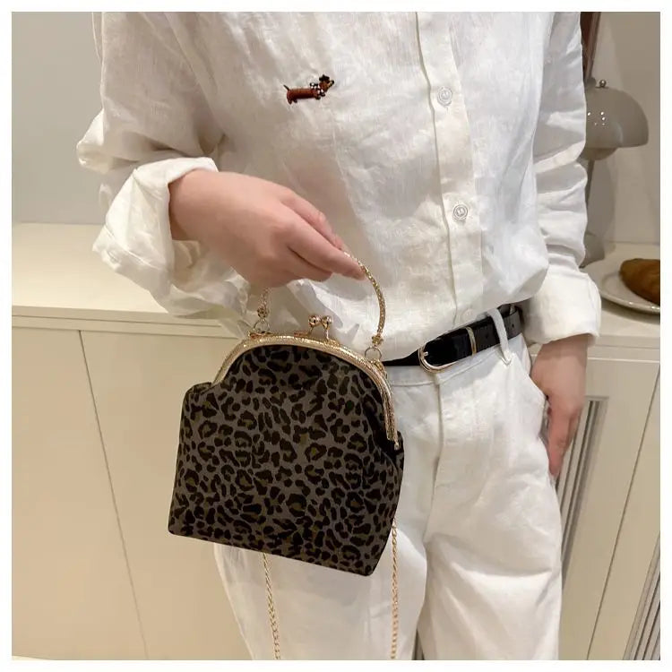 Leopard Print Clip Buckle Bag Women's New Trendy Korean Fashion Versatile Shoulder Chain Bag Women Messenger Bag