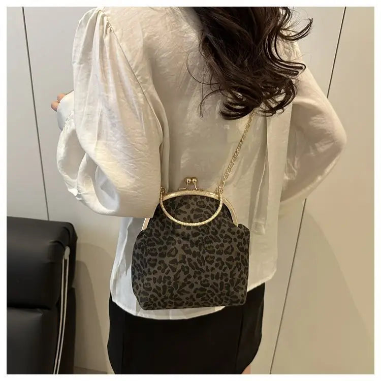 Leopard Print Clip Buckle Bag Women's New Trendy Korean Fashion Versatile Shoulder Chain Bag Women Messenger Bag