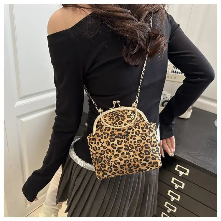 Leopard Print Clip Buckle Bag Women's New Trendy Korean Fashion Versatile Shoulder Chain Bag Women Messenger Bag