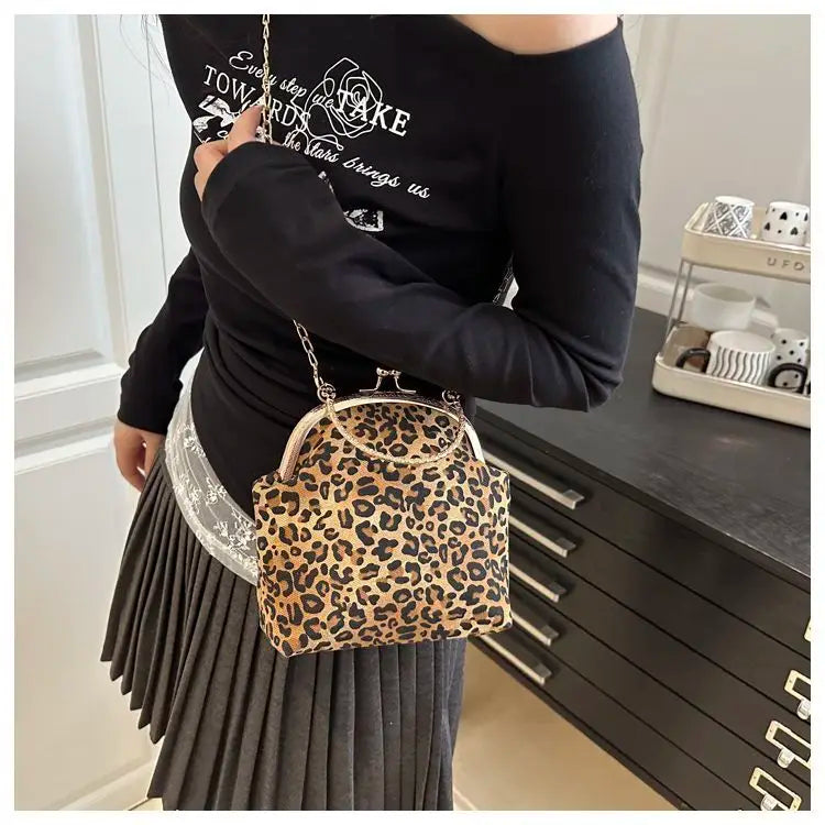 Leopard Print Clip Buckle Bag Women's New Trendy Korean Fashion Versatile Shoulder Chain Bag Women Messenger Bag
