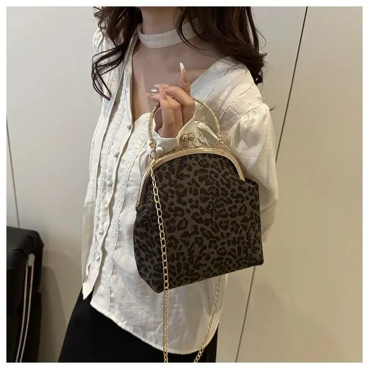 Leopard Print Clip Buckle Bag Women's New Trendy Korean Fashion Versatile Shoulder Chain Bag Women Messenger Bag