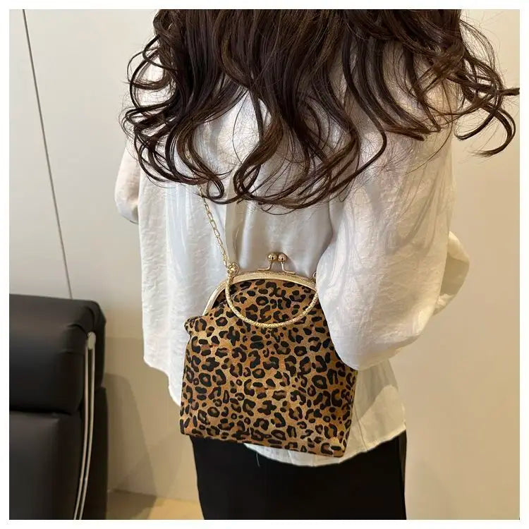 Leopard Print Clip Buckle Bag Women's New Trendy Korean Fashion Versatile Shoulder Chain Bag Women Messenger Bag