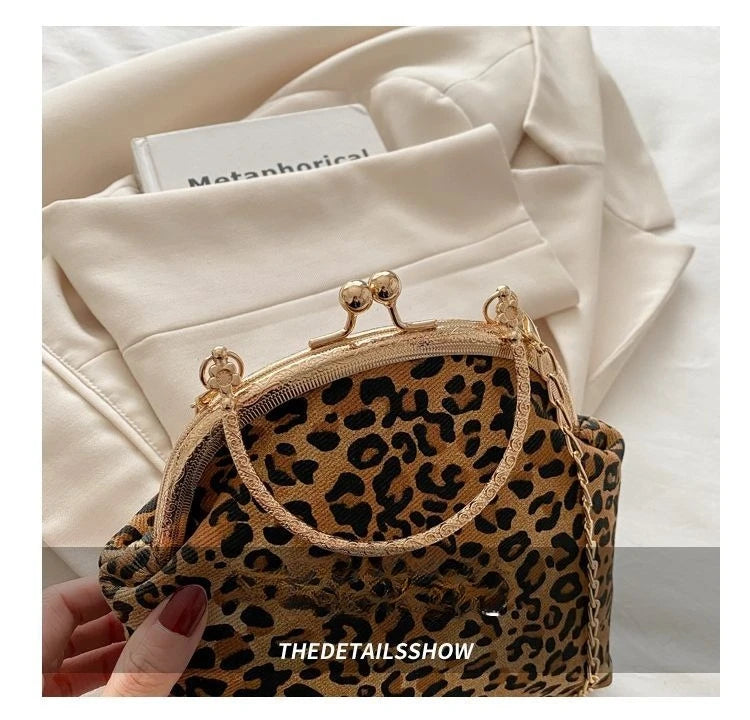 Leopard Print Clip Buckle Bag Women's New Trendy Korean Fashion Versatile Shoulder Chain Bag Women Messenger Bag