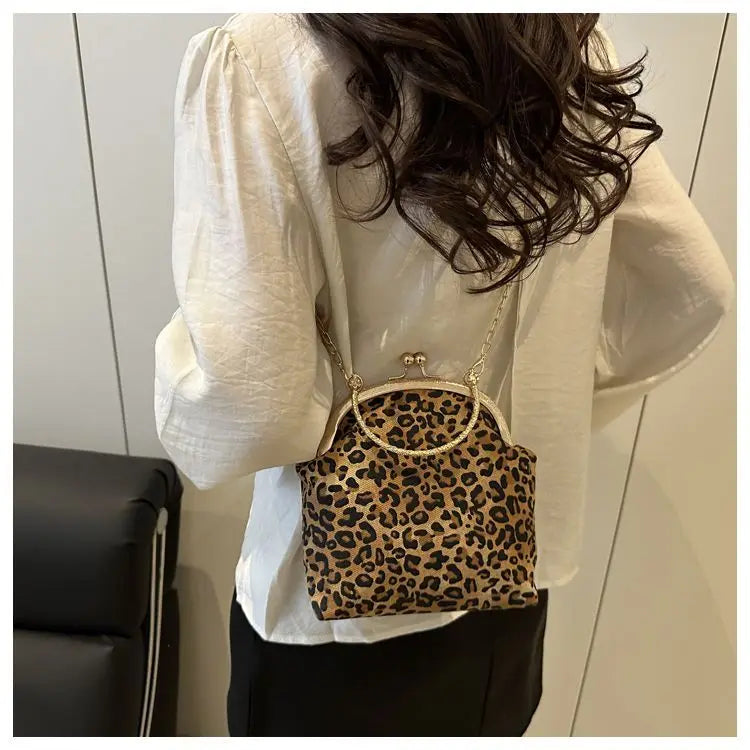 Leopard Print Clip Buckle Bag Women's New Trendy Korean Fashion Versatile Shoulder Chain Bag Women Messenger Bag