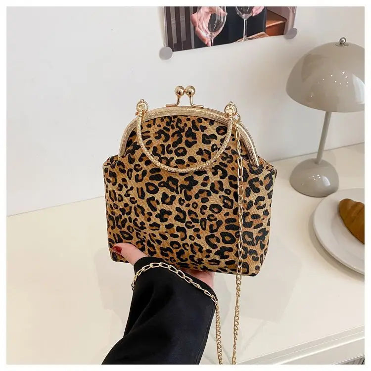 Leopard Print Clip Buckle Bag Women's New Trendy Korean Fashion Versatile Shoulder Chain Bag Women Messenger Bag