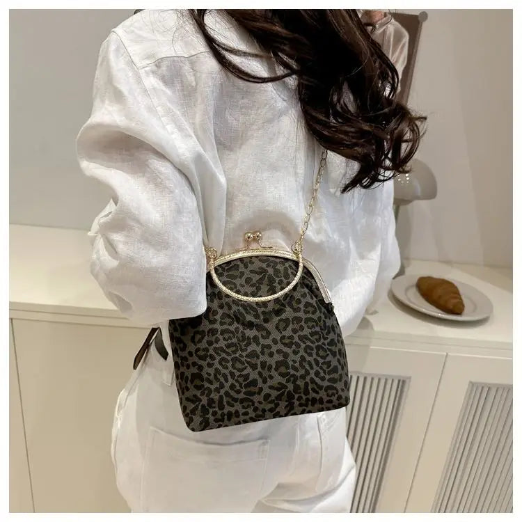 Leopard Print Clip Buckle Bag Women's New Trendy Korean Fashion Versatile Shoulder Chain Bag Women Messenger Bag