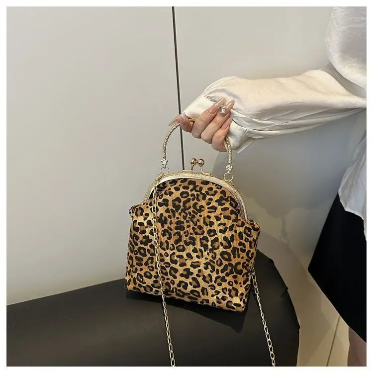 Leopard Print Clip Buckle Bag Women's New Trendy Korean Fashion Versatile Shoulder Chain Bag Women Messenger Bag